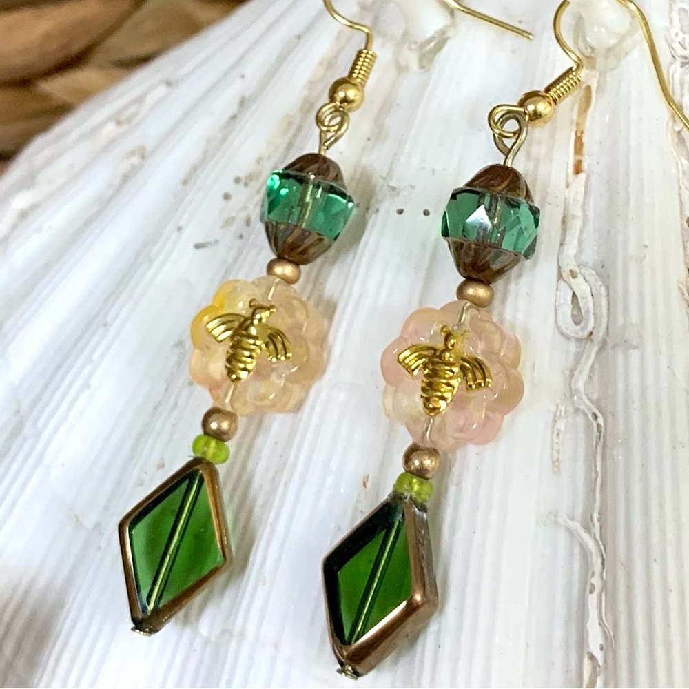 Czech Glass Victorian Bee Beaded Earrings - Picture 5 of 6